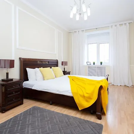Apartment On Bobruiskaya 19